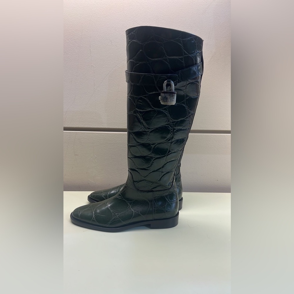AGL Green Winter Rain Boots with Sleek Design